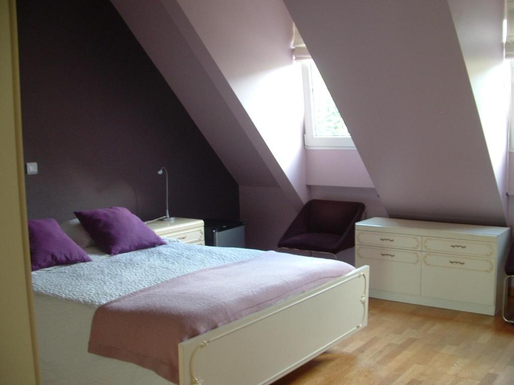 B&B Bij Lieve En Jos Hasselt Habitación foto
